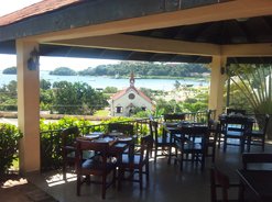 Restaurant Chino - Terrasse exterieure avec vue sur Baie et Marina de la ville de Samana...