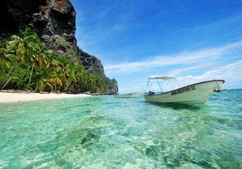 Fronton : Mostly accessible only by boat